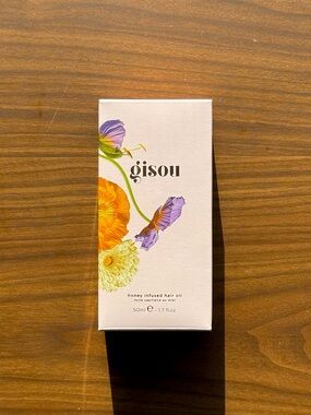 gisou honey infused hair oil